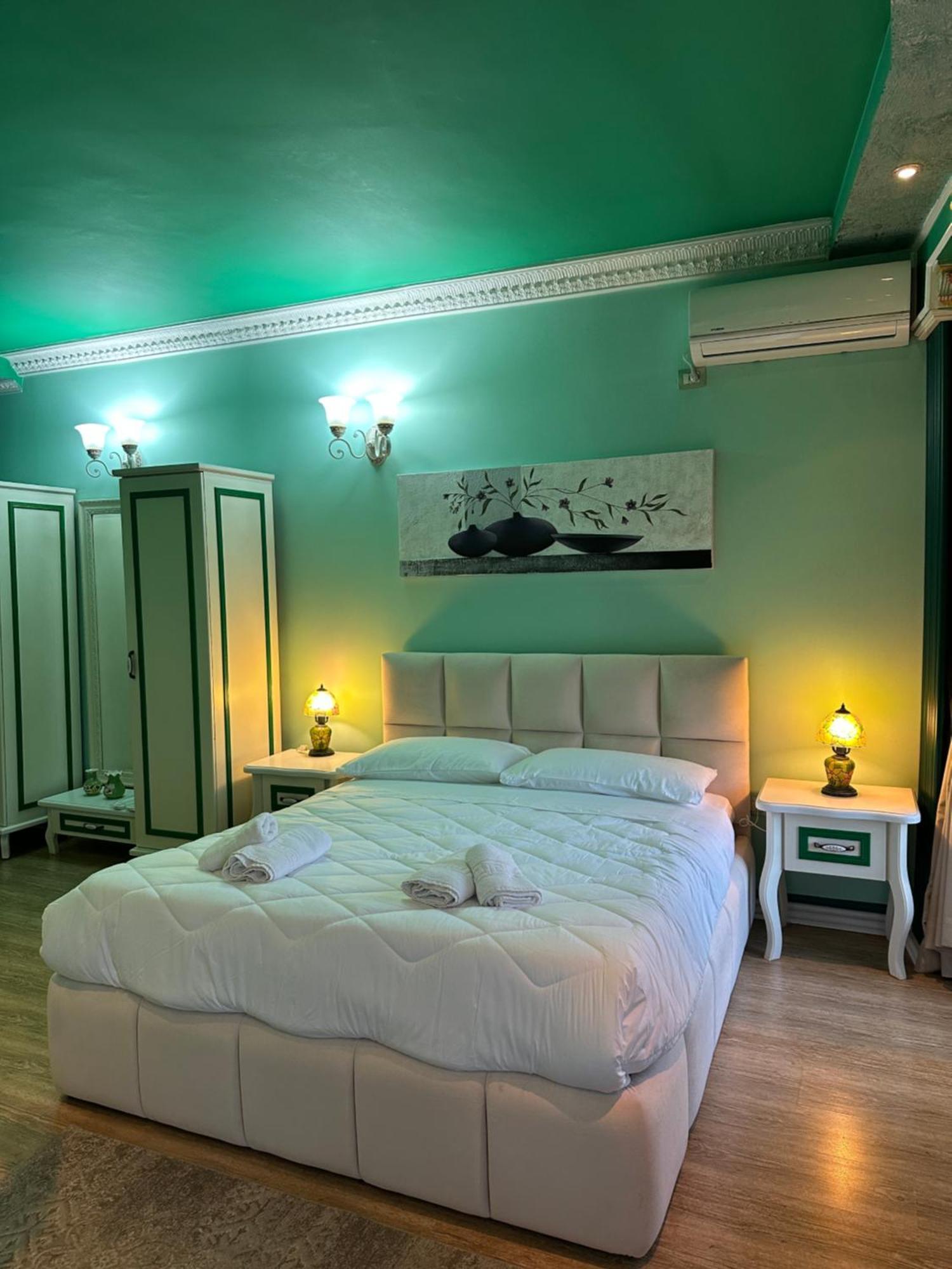 Hotel Boutique Vila Fernando Tirana Exterior photo
