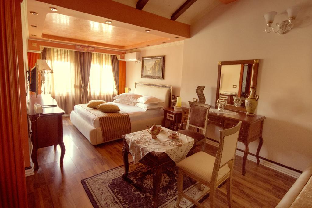 Hotel Boutique Vila Fernando Tirana Exterior photo
