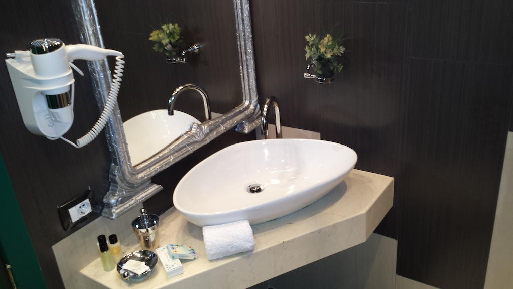 Hotel Boutique Vila Fernando Tirana Room photo